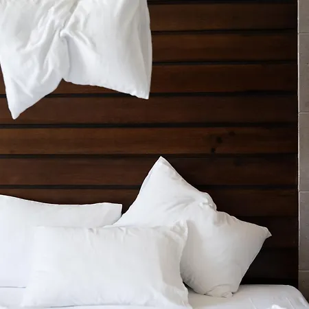 No81 Hotel 5*